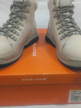 Rocket Dog Taupe Hiking Boot with Black Sole and Two-Tone Laces